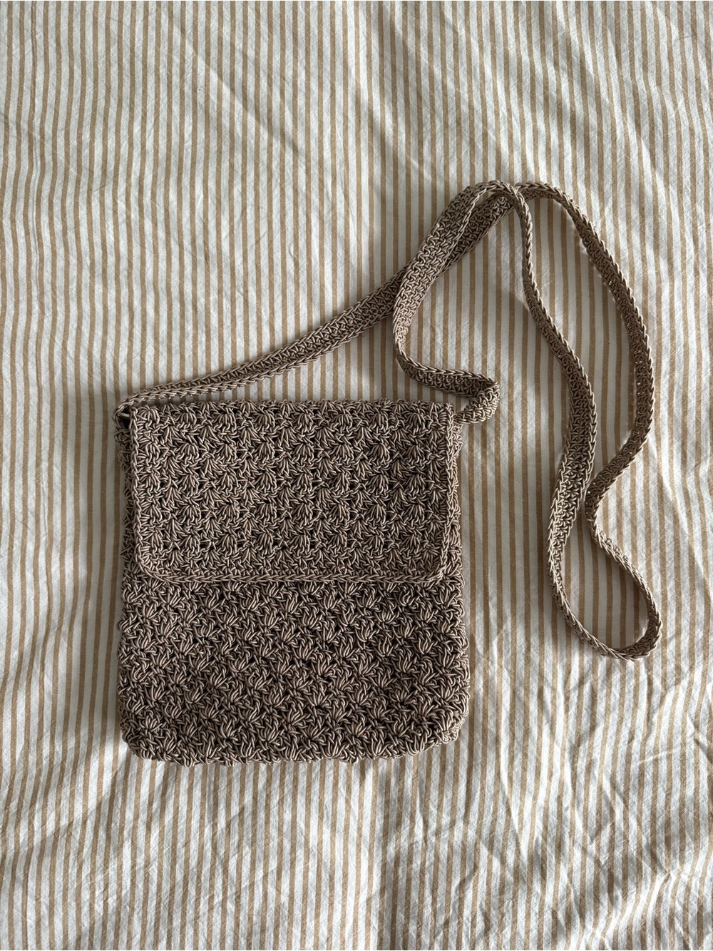 Crochet style cross body bag